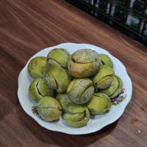 Sấu Ương Hộp 400g Kèm Gói Muối Hảo Hảo Nhỏ