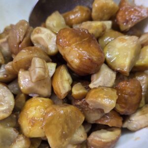 Hạt Dẻ Rang Bơ Mật Ong 350g (Tách Sẵn)