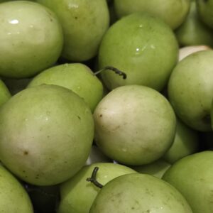 Táo Giòn Ngọt 500gr Kèm Gói Muối Nhỏ ( đầu mùa)